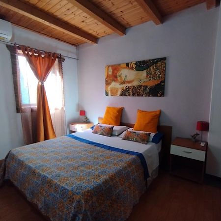 Apartment Trezza Aci Trezza Pokoj fotografie